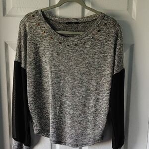 SALE 2/$12. Papaya Black & Gray Sweater W/ Shear LS & Metal Studs Along Neck
